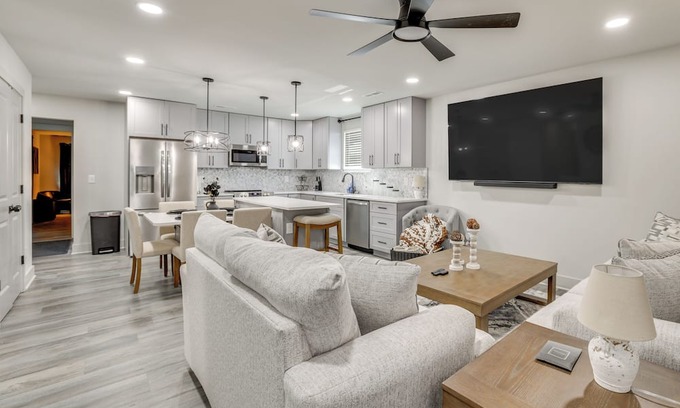 Ooltewah House | 5 Mi to Cambridge Square: Ooltewah Getaway!