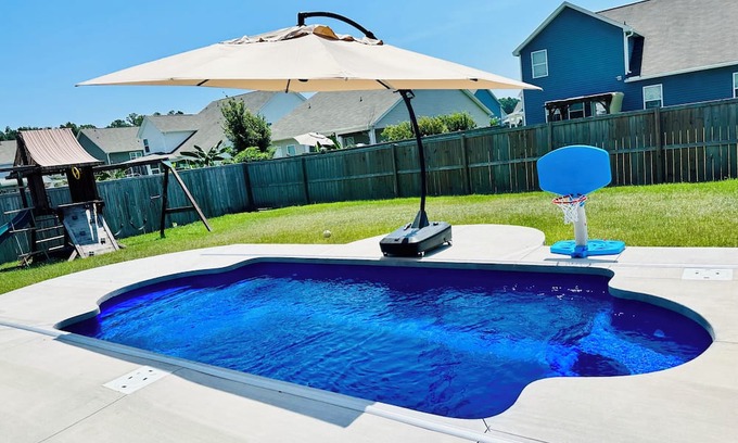 Moncks Corner House | Amazing 3-bedroom house in convenient Moncks Corner with private in-ground pool!