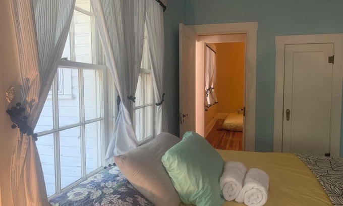 Dade City House | Charming 2-bedroom estate with WiFi, AC in delightful Dade City