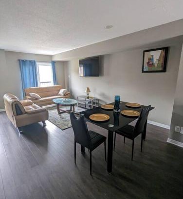 Industrial Park House | Maison Contemporaine et Spacieuse