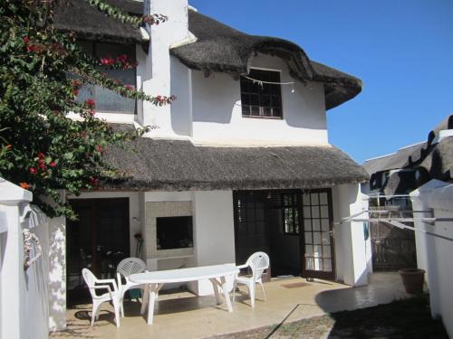 Shelley Point House | Sababa 2 Bedroom Cottage